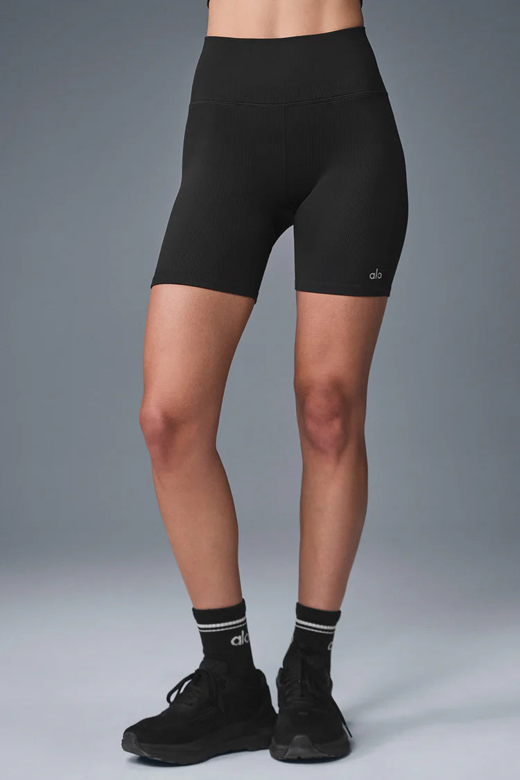 5" Seamless Ribbed Favorite Short