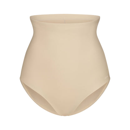 Skims Body Core Sculpt Butt Lifting Brief