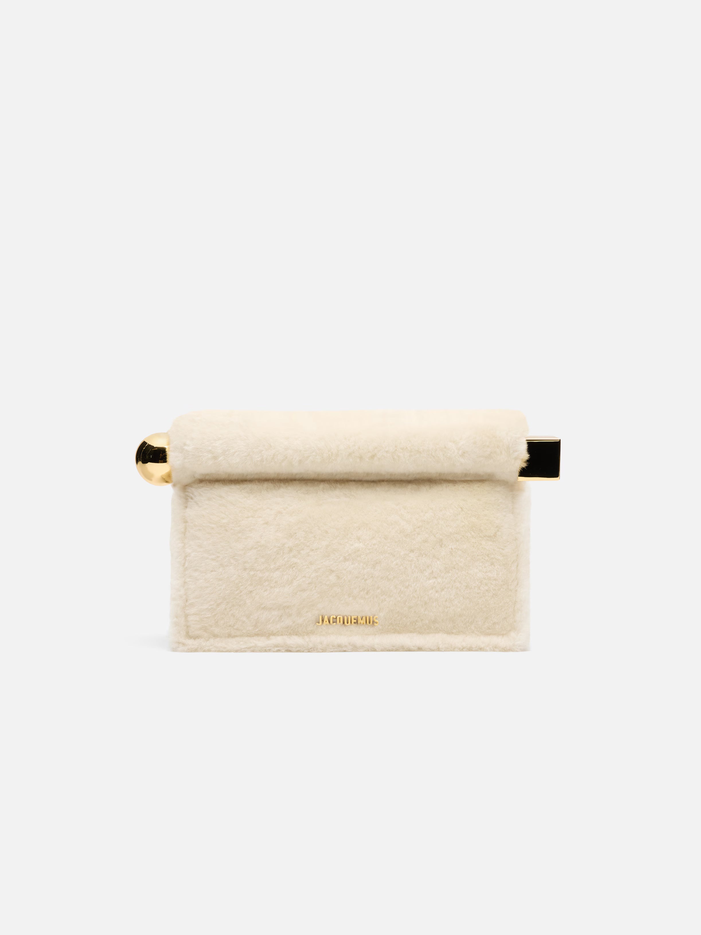The Rond Carré clutch Take-out clutch.
