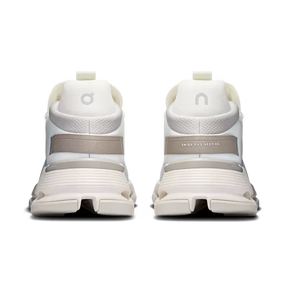 On Running Cloudnova 2 Ice Sand