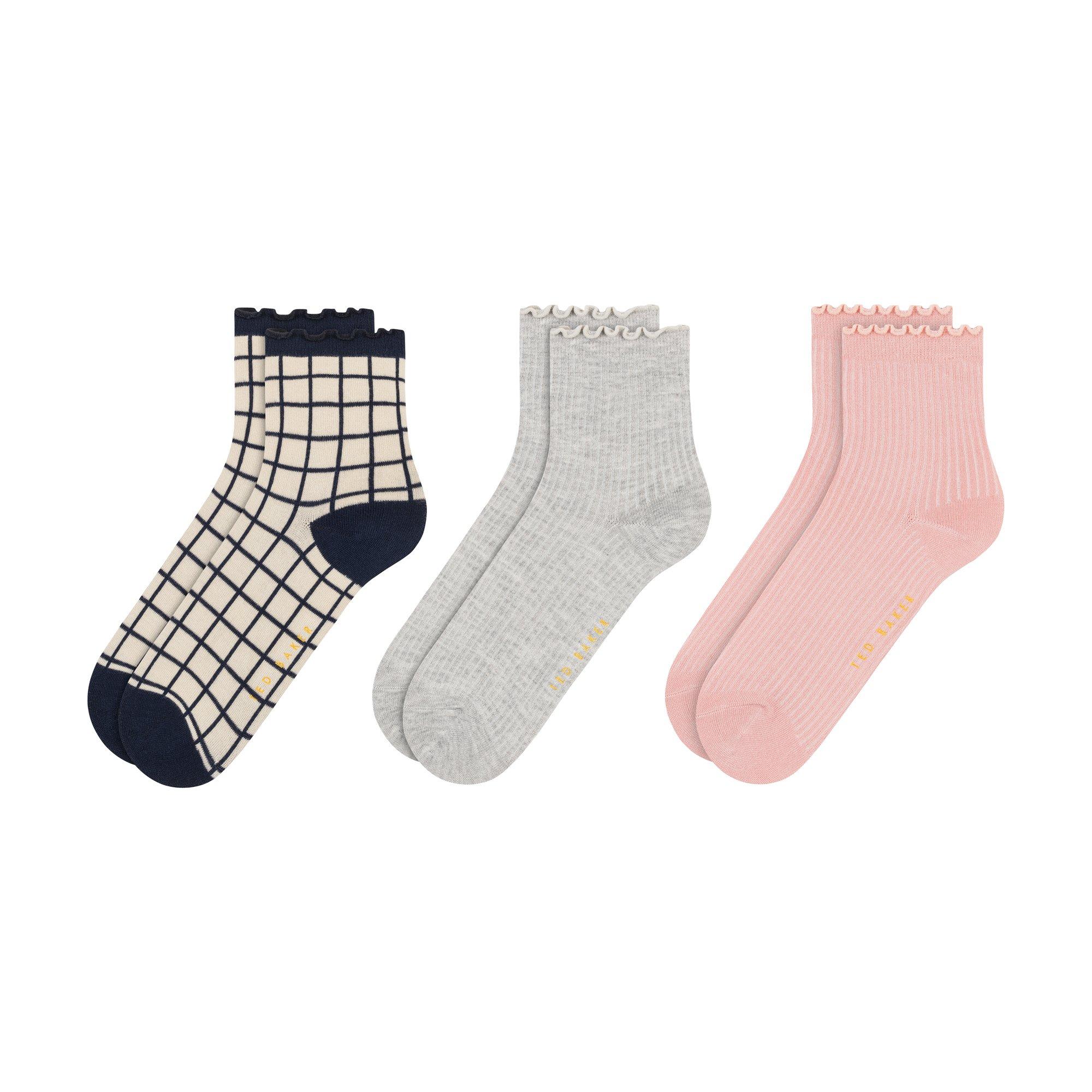 Ruffle Ankle Socks