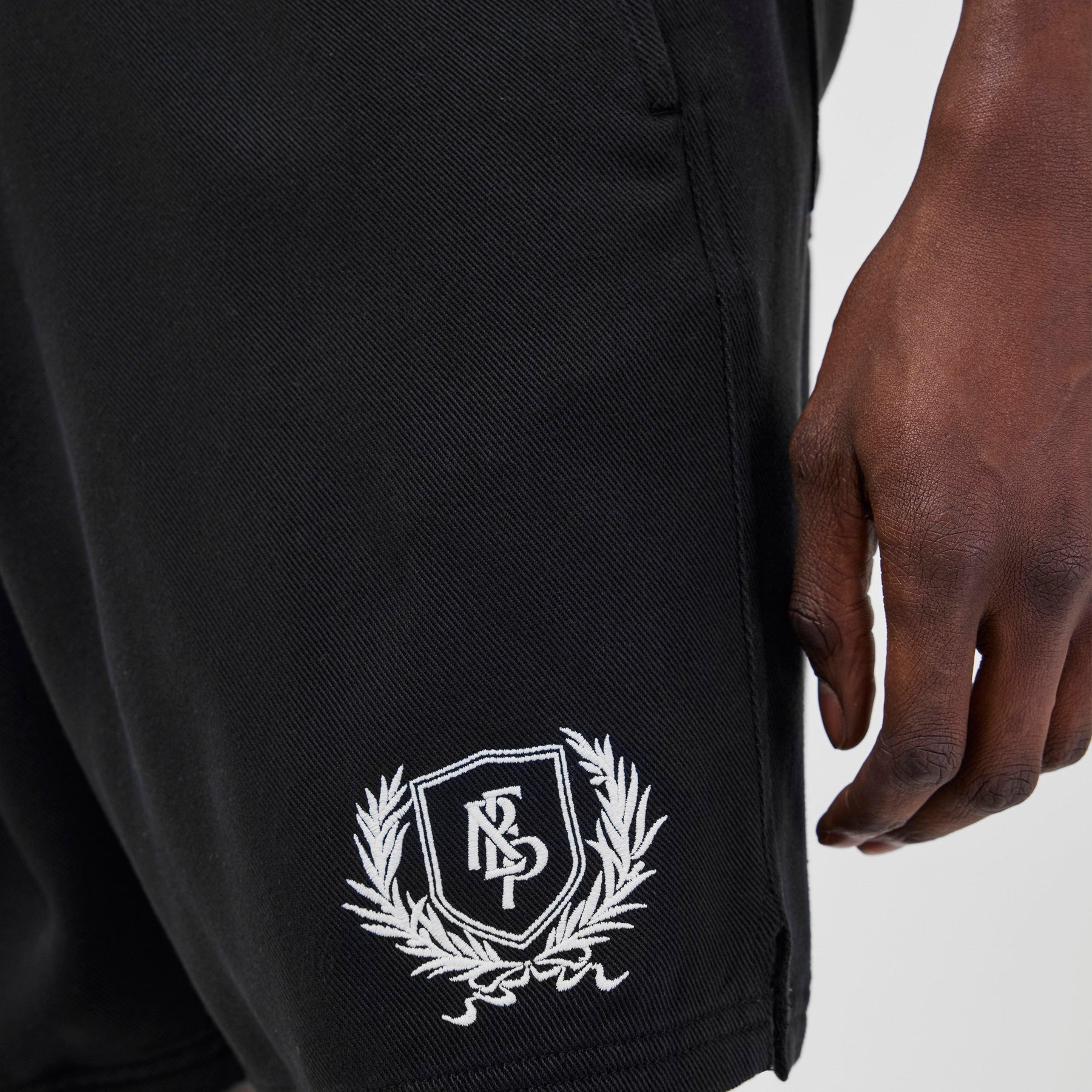 Men's Rep Crest Luxury Shorts