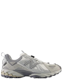 610t Sneakers