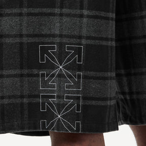 Off Outline Short Sn99