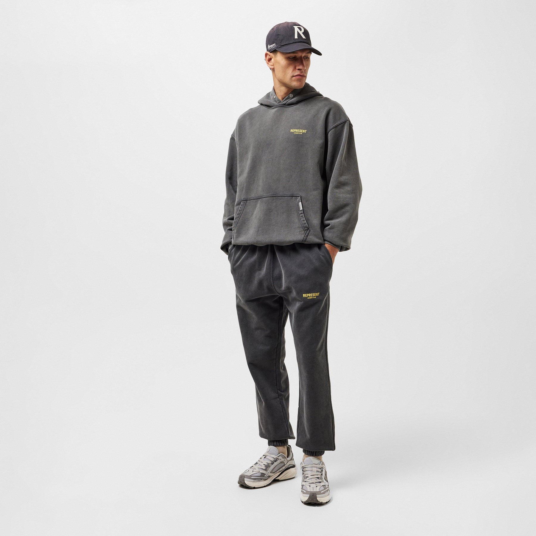 Men's Closed Hem Fleece Jogging Bottoms