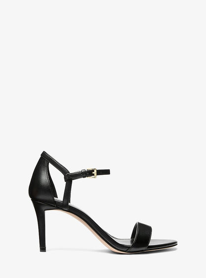 Simone Sandal