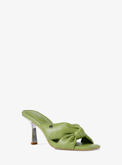 Elena Sandal