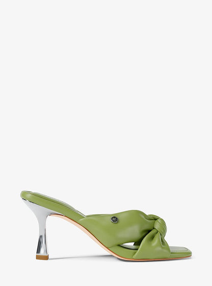 Elena Sandal