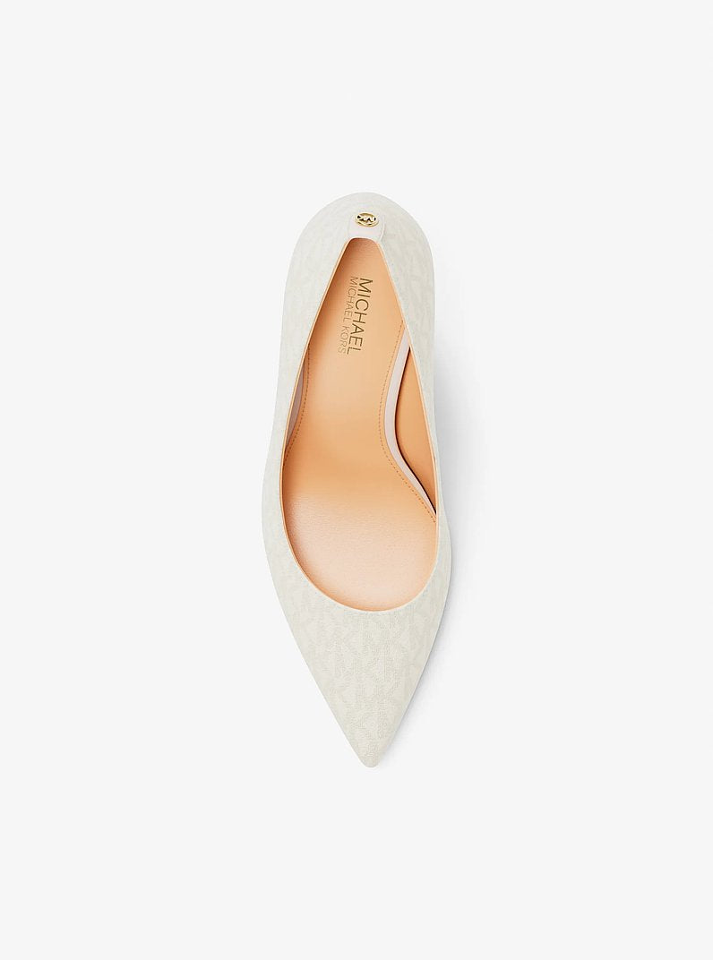 Willa Signature Logo Pump
