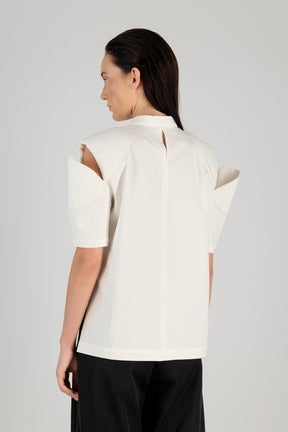 TWILL SHOULDER CUTOUT TEE