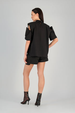 TWILL SHOULDER CUTOUT TEE