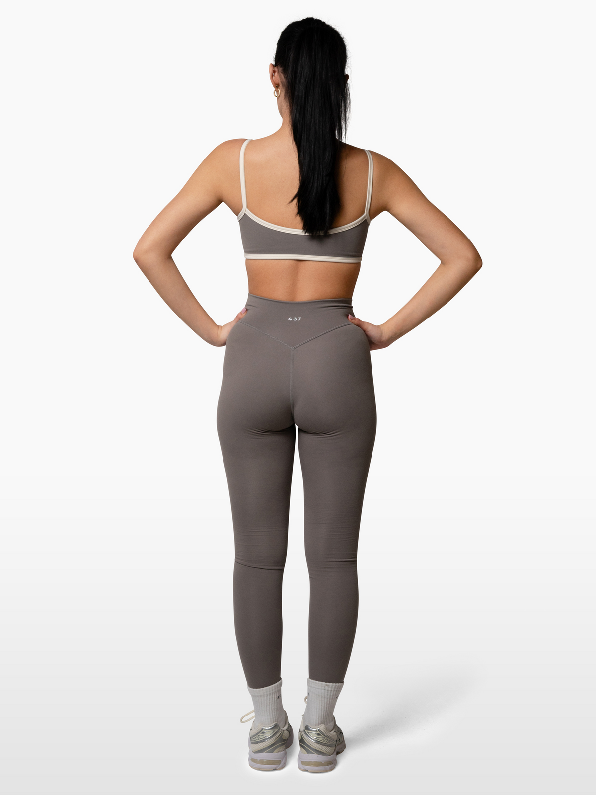 The V Legging / Clay Mask