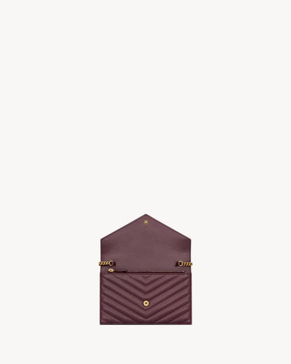 CASSANDRE envelope chain wallet in GRAIN DE POUDRE leather