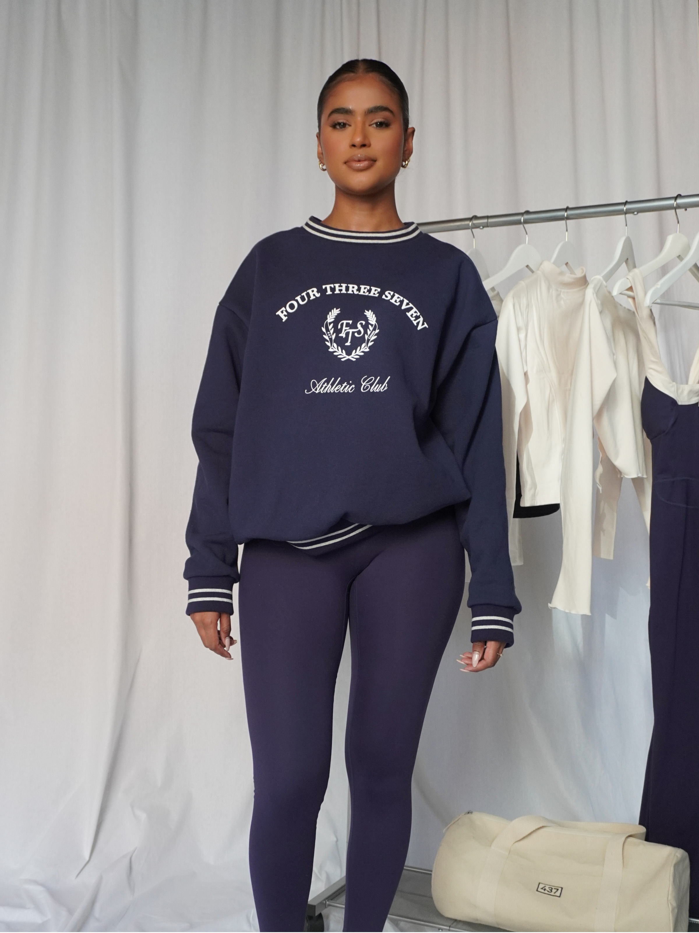 The Essentials Legging / Navy