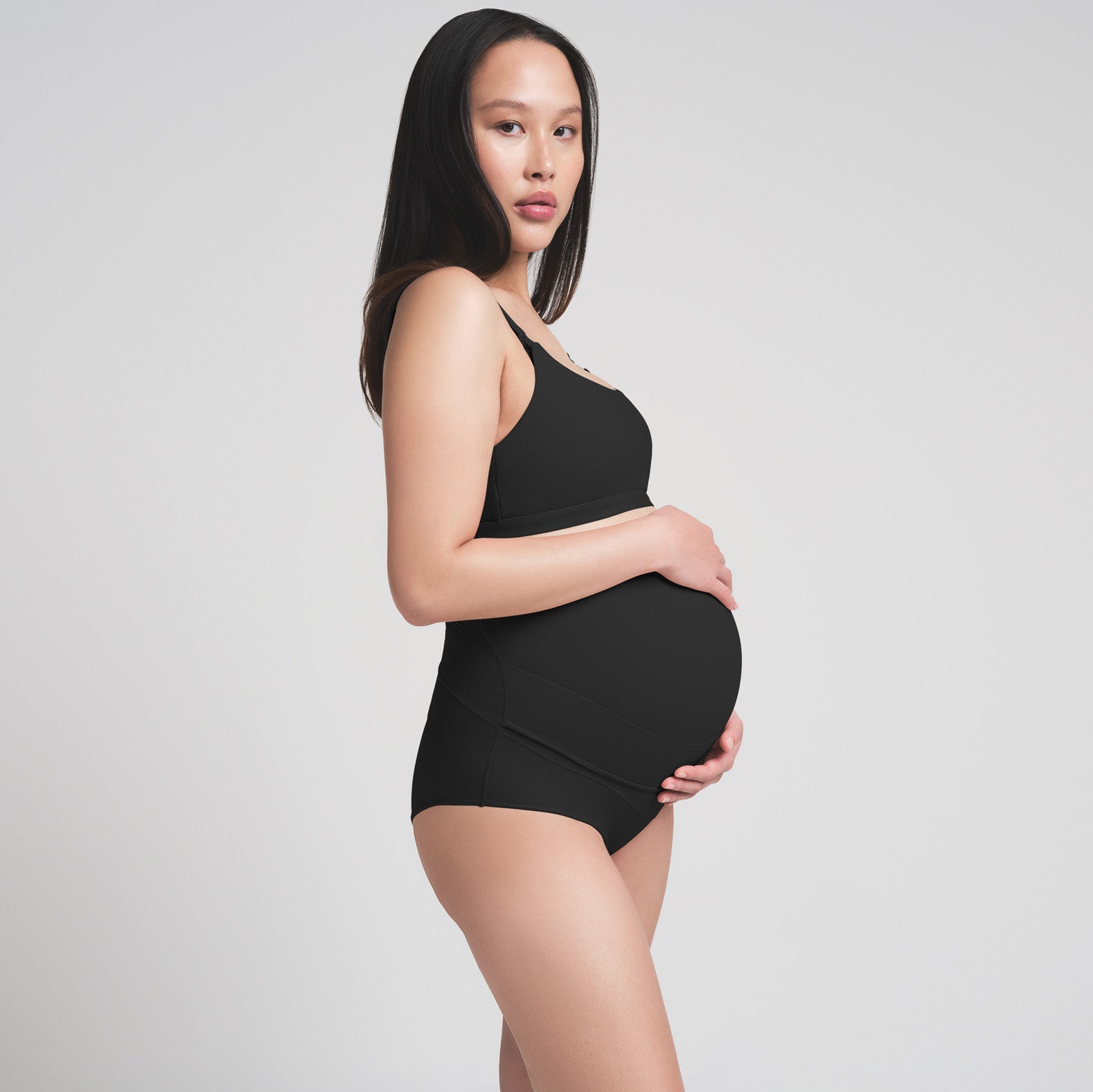 Fits Everybody Maternity Banded High-waisted Brief