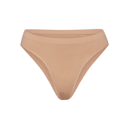 Soft Smoothing Seamless Brief