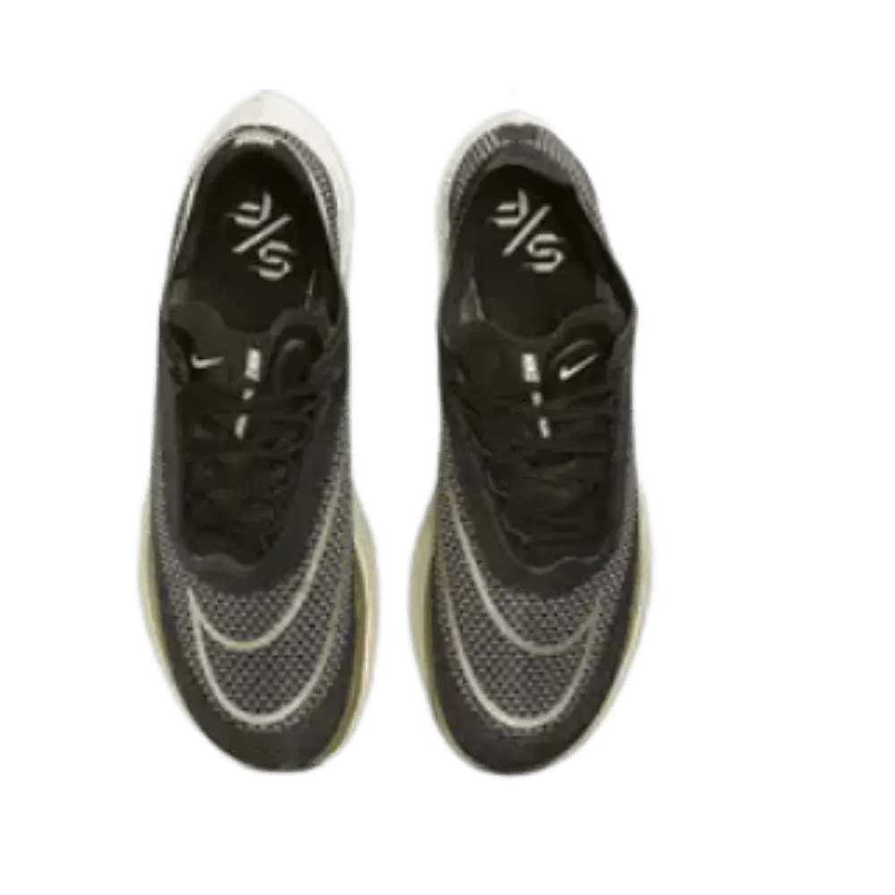 ZoomX Streakfly 'Black Metallic Gold Grain'