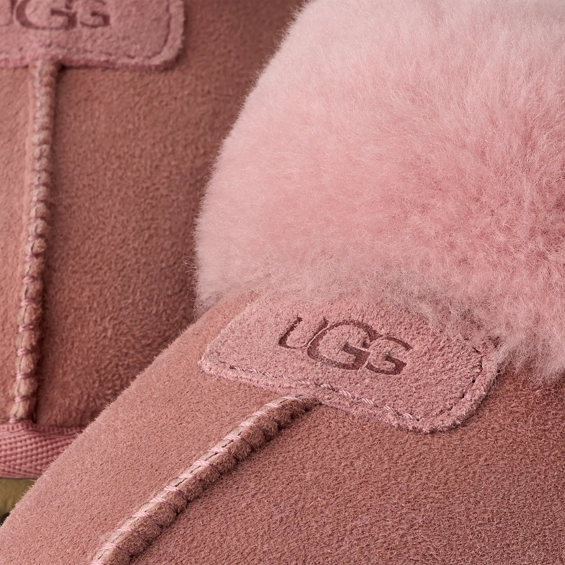 UGG® Coquette Sheepskin Slipper – Iconic Comfort for Indoors & Out