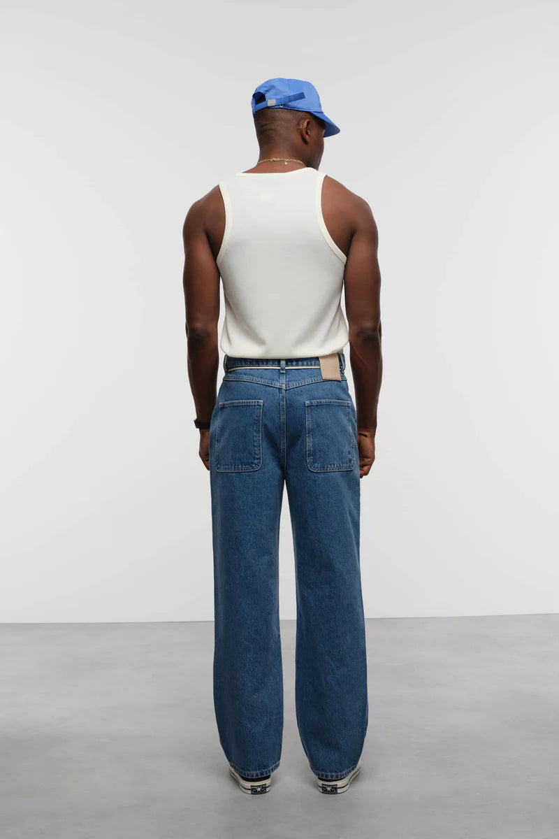 Relaxed denim jean - mid wash