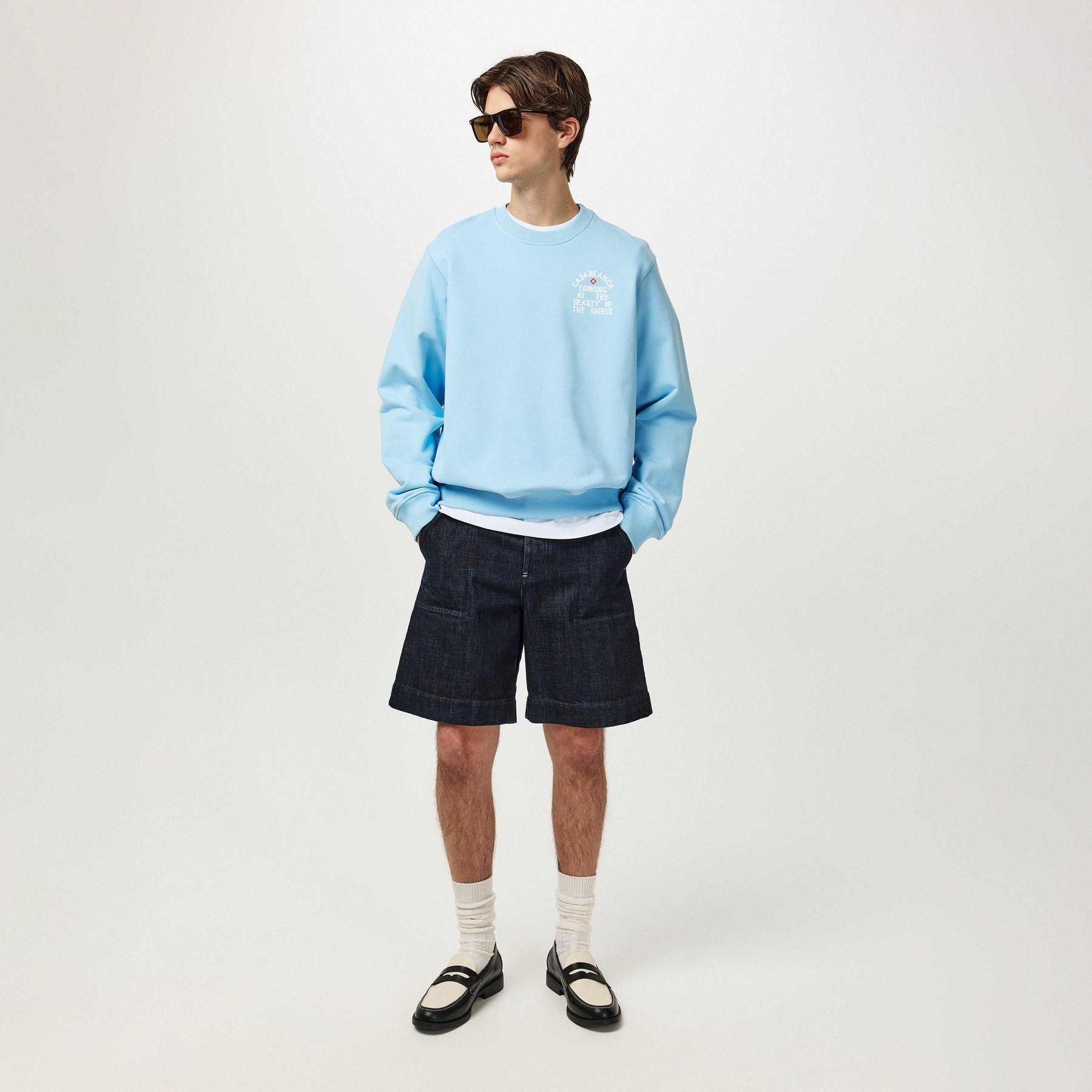 Looking At The Beauty Of The World Logo Sweatshirt