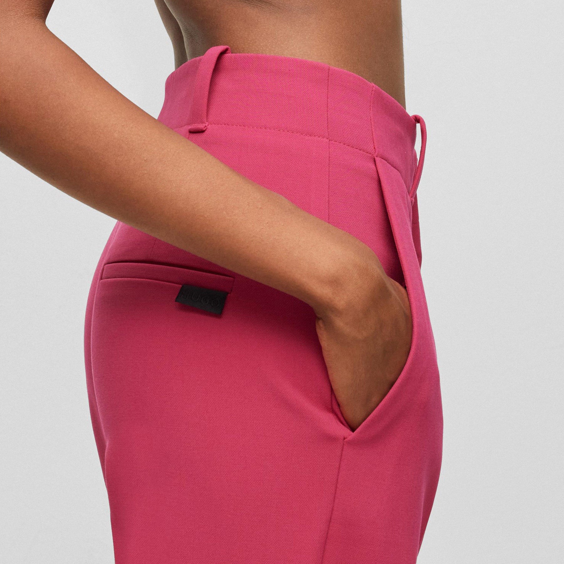 Hugo Hulana 10218228 01