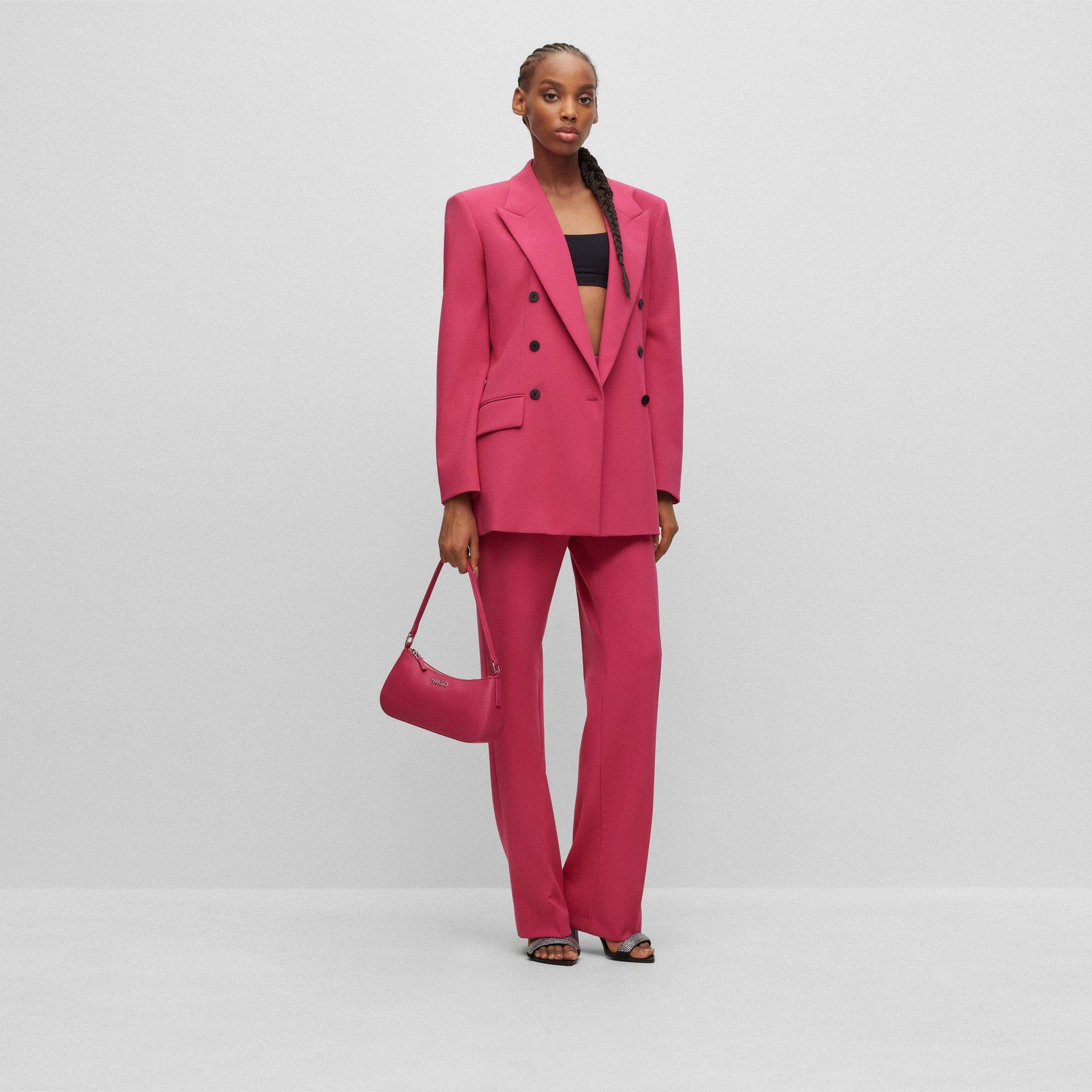 Hugo Hulana 10218228 01