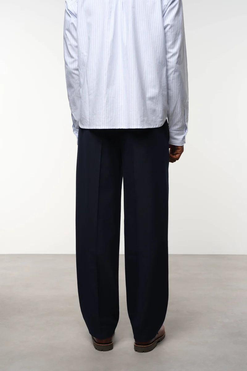 Everyday pleated trousers - navy