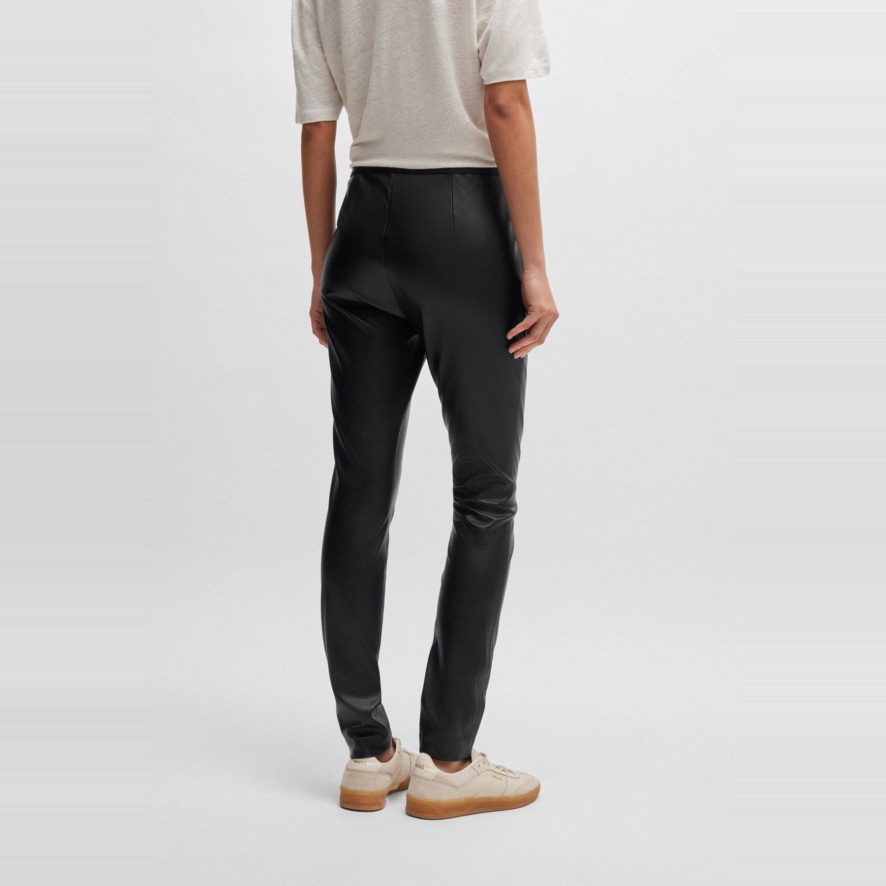 Boss C Taslimah 10194301 01