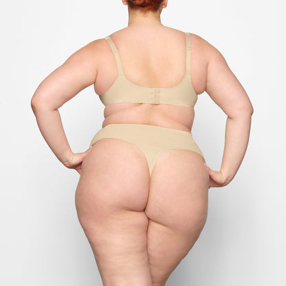 Smoothing Intimates High-waisted Thong
