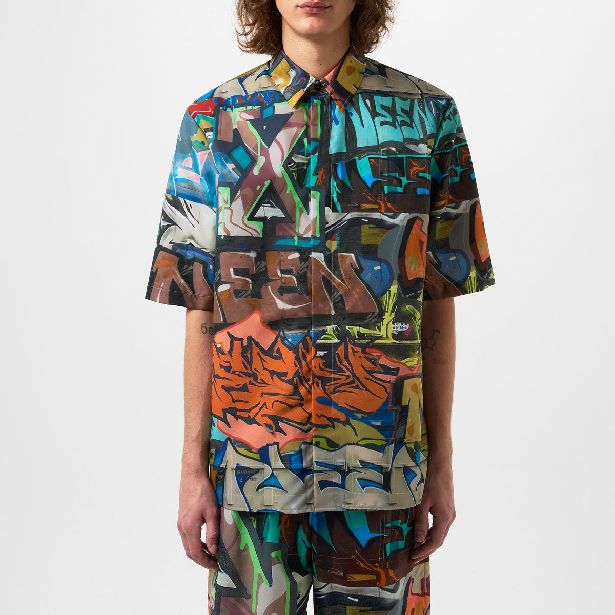 Men's Neen Allover O Shirt, Graffiti Design