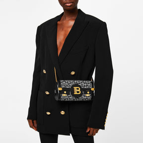 6 Buttoned Boyfriend Blazer