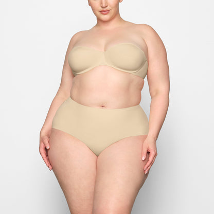 Smoothing Intimates High-waisted Brief
