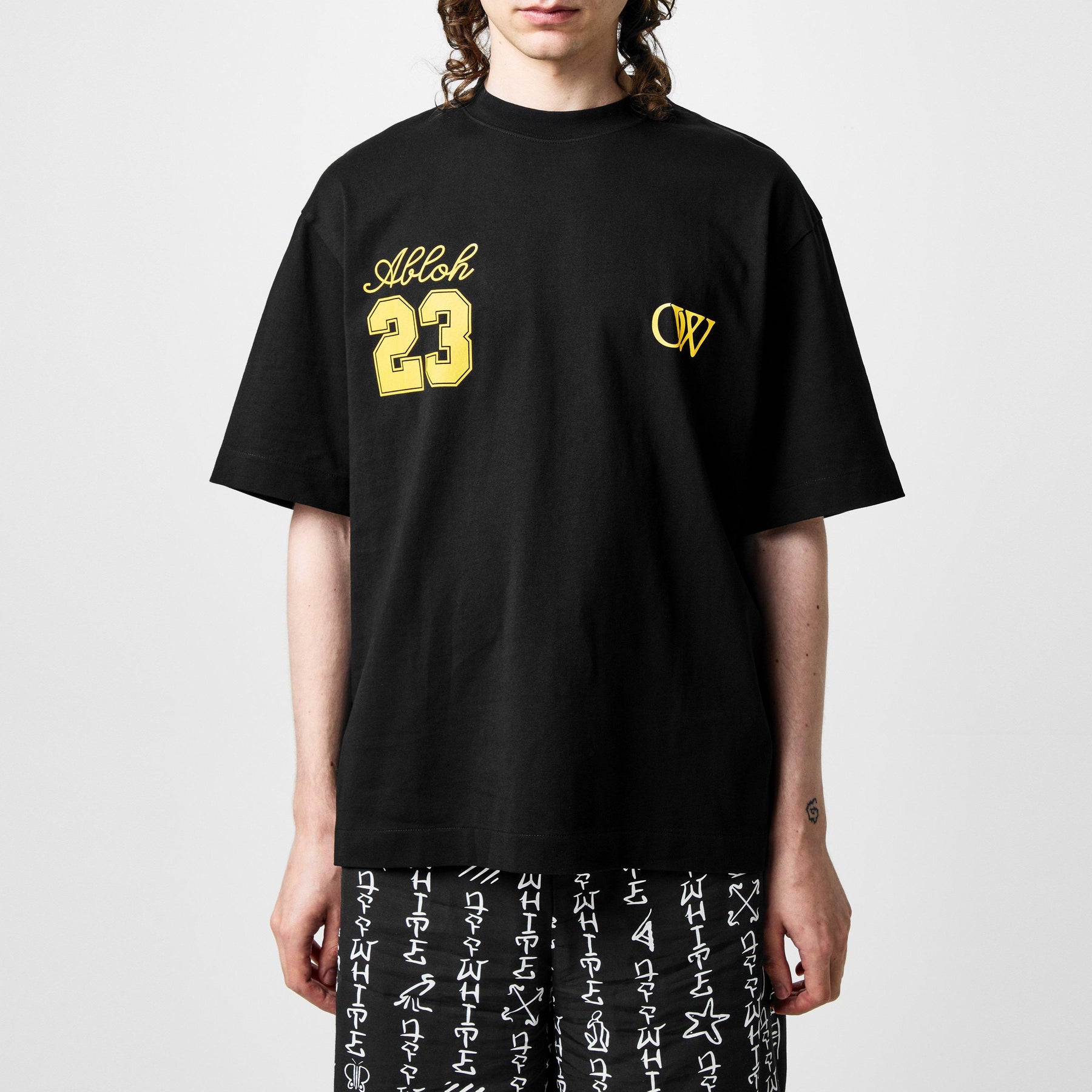 Men's 23 Skate T-Shirt, Edgy 90s-Inspired Design