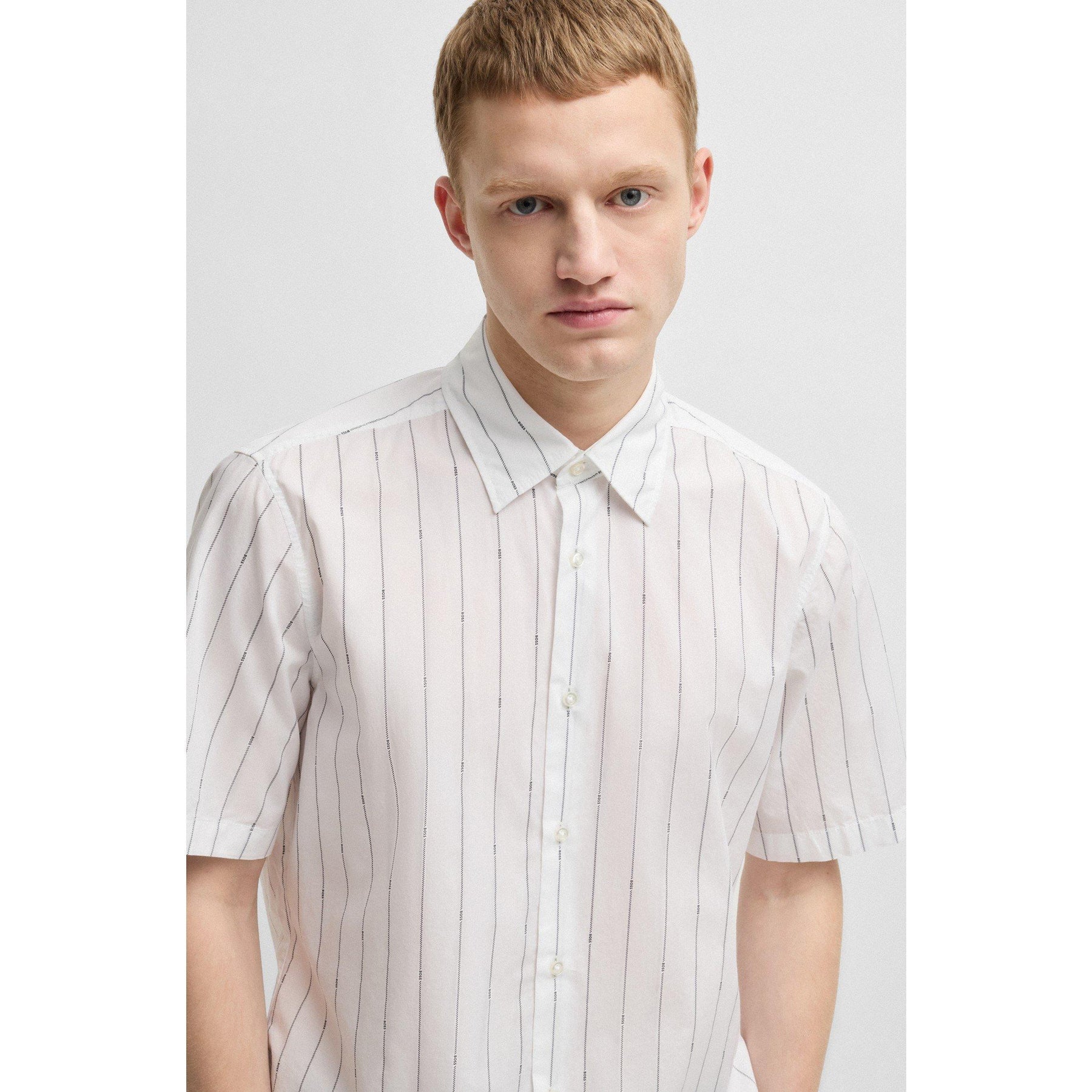 Men's Rash Stripe Short-Sleeve Patterned Shirt