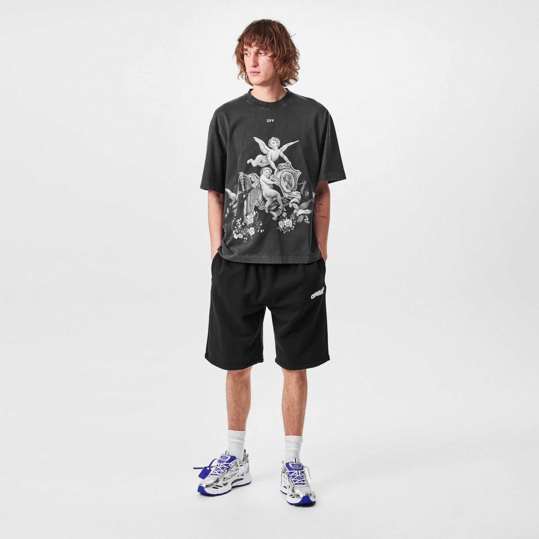 Putti Tee
