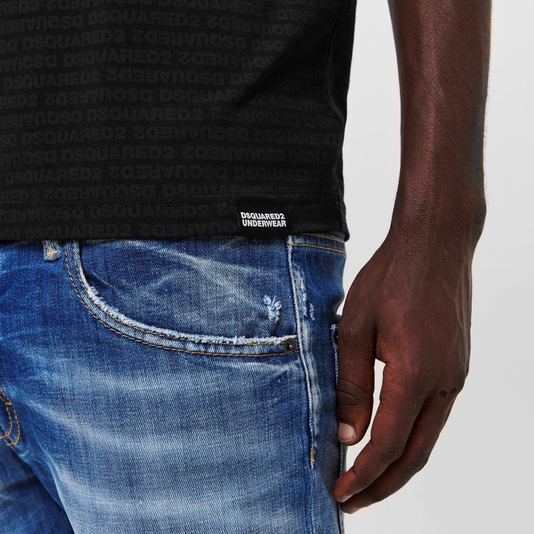 DSQ Heritage Tee Sn52