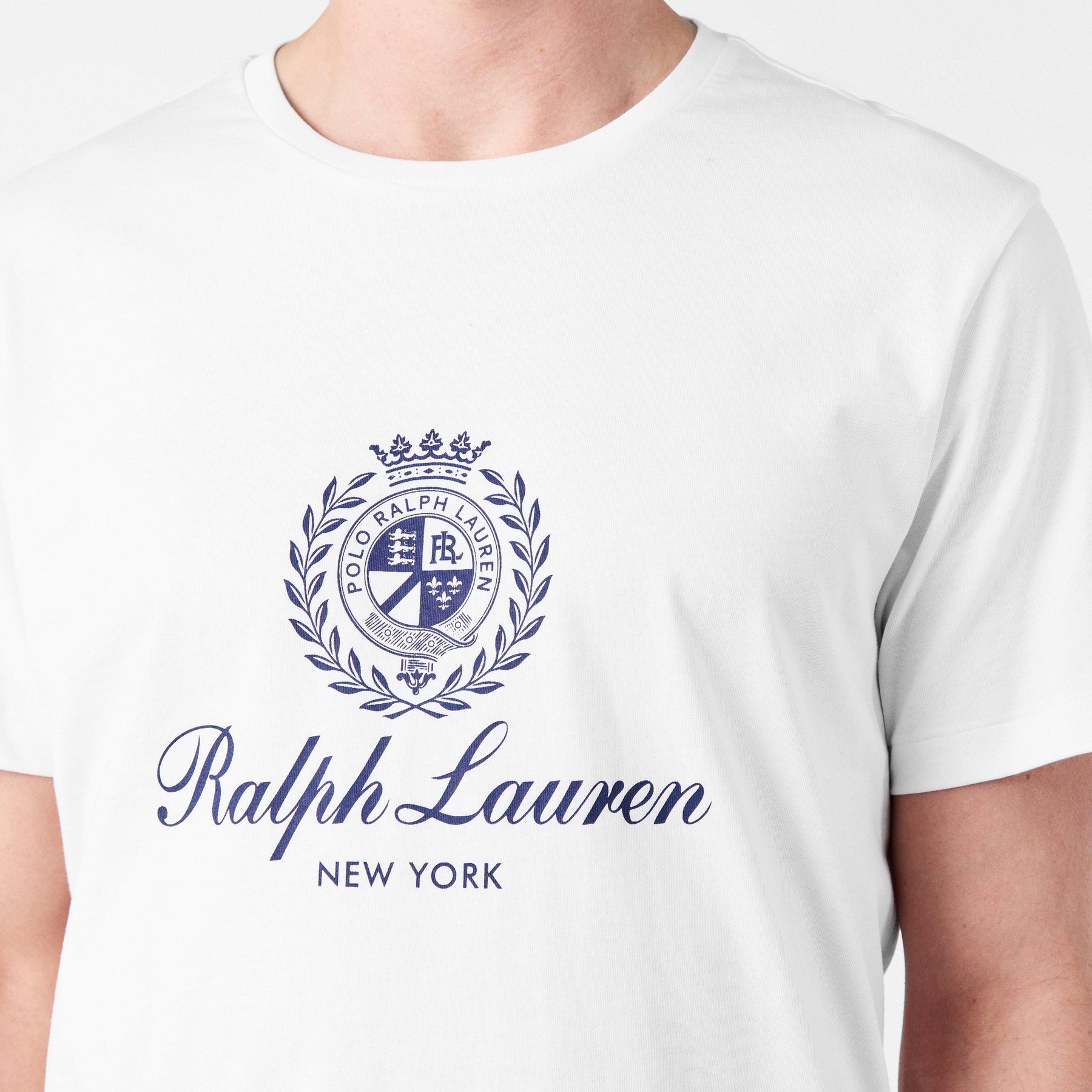 Men's Crest Logo Regular Fit T-Shirt