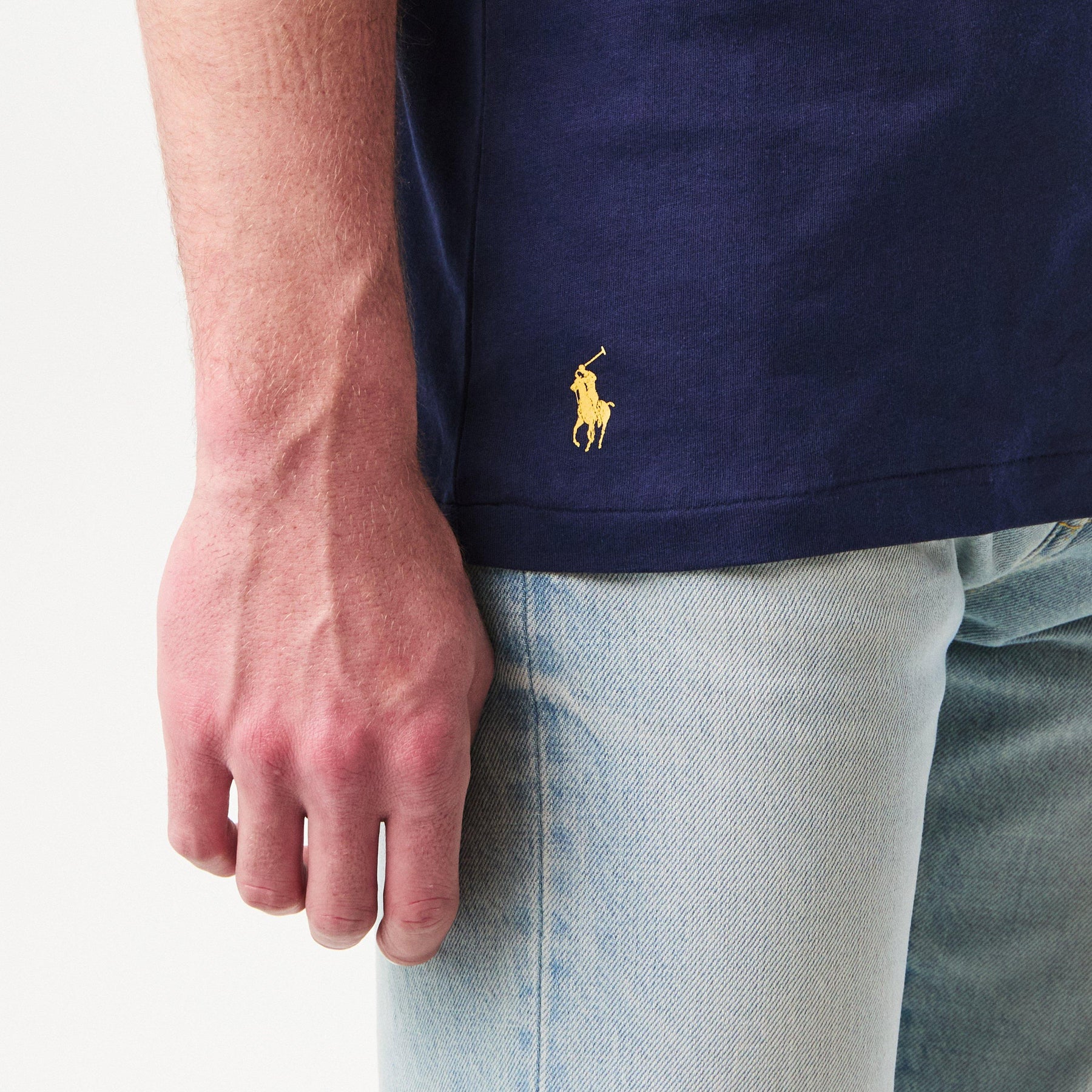 Men's Crest Logo Regular Fit T-Shirt