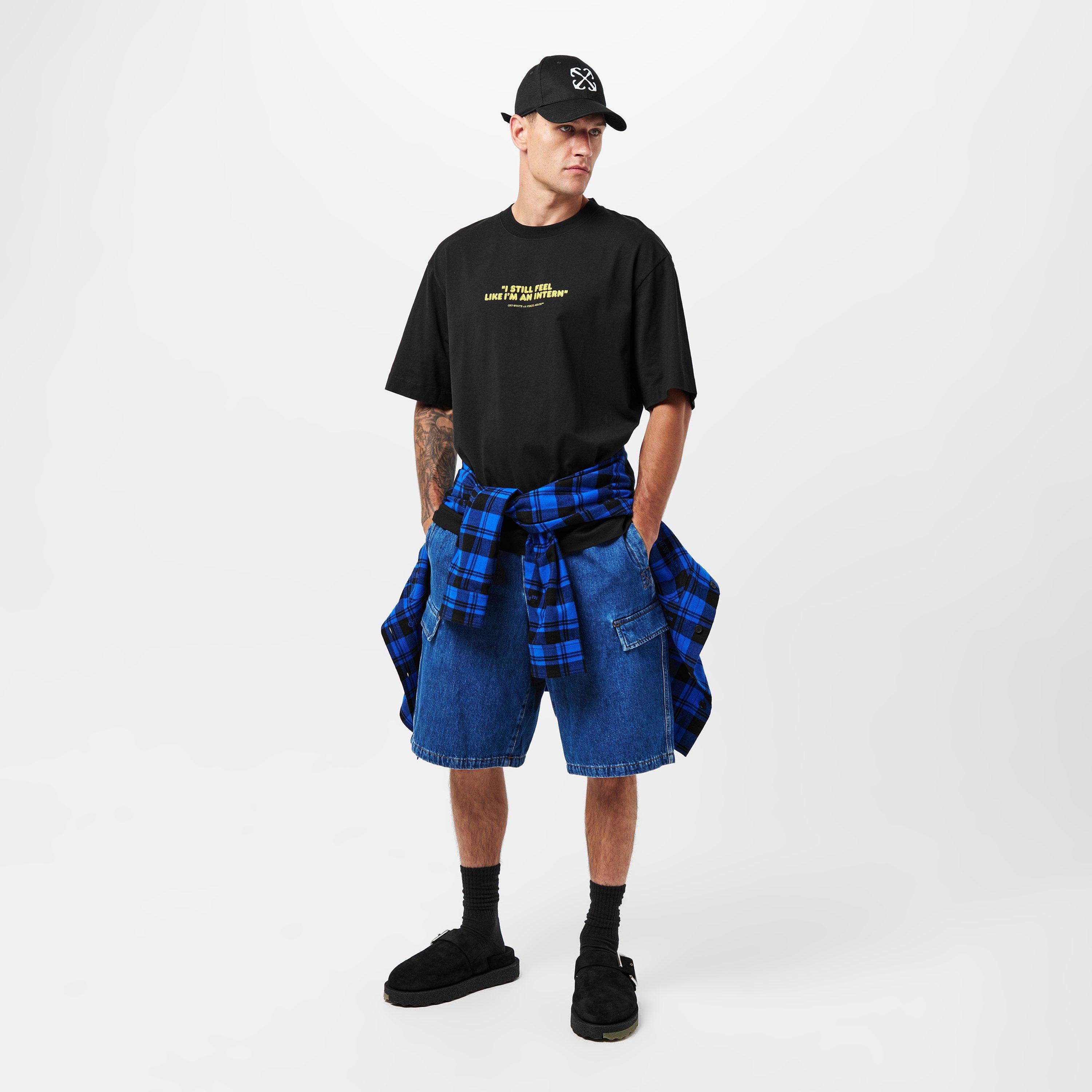- T-Shirt