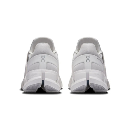 On running Cloudswift 4 AD White | White
