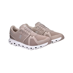 On Running Cloud 6 Fog | White