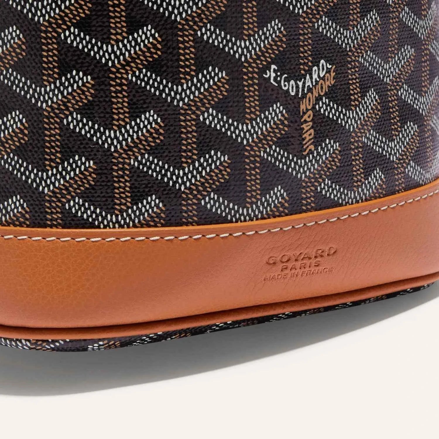 Petit Flot Bucket Bag PM