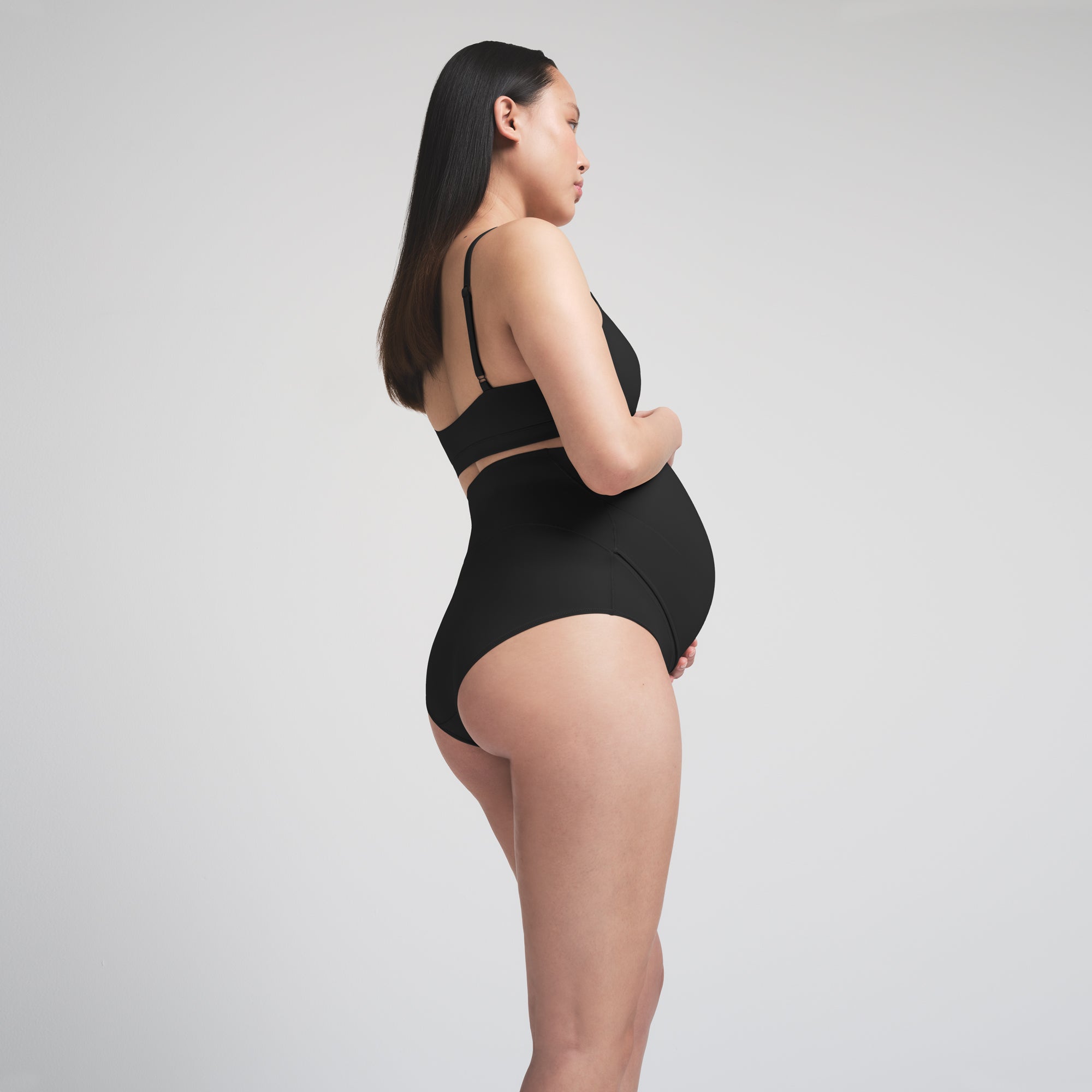 Fits Everybody Maternity Banded High-waisted Brief