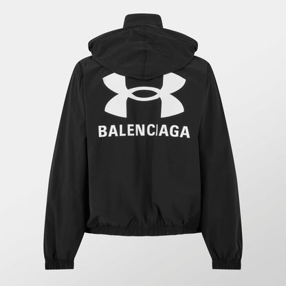 x Under Armour Hooded Funnel Neck Windbreaker