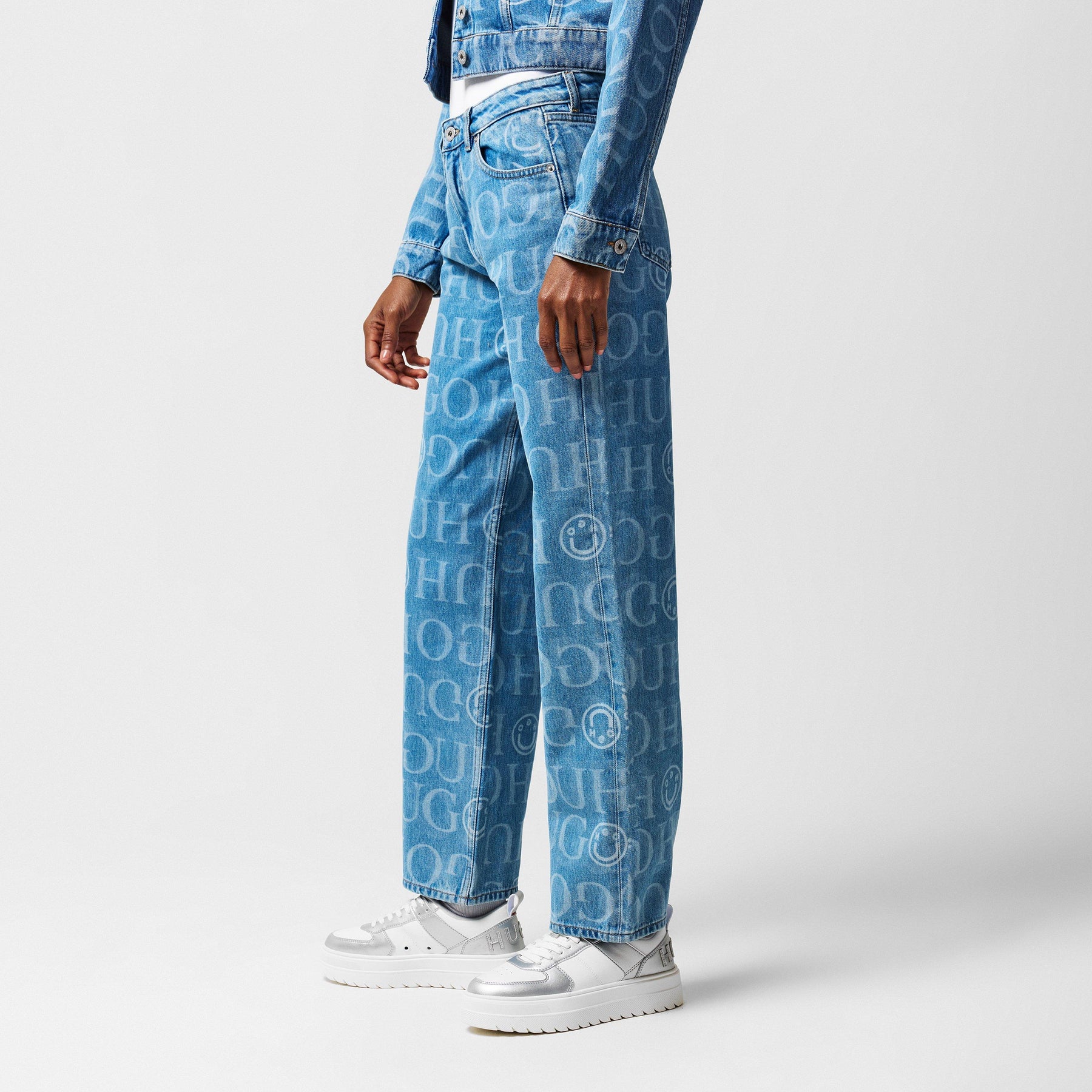 Elyah Straight Jeans Womens