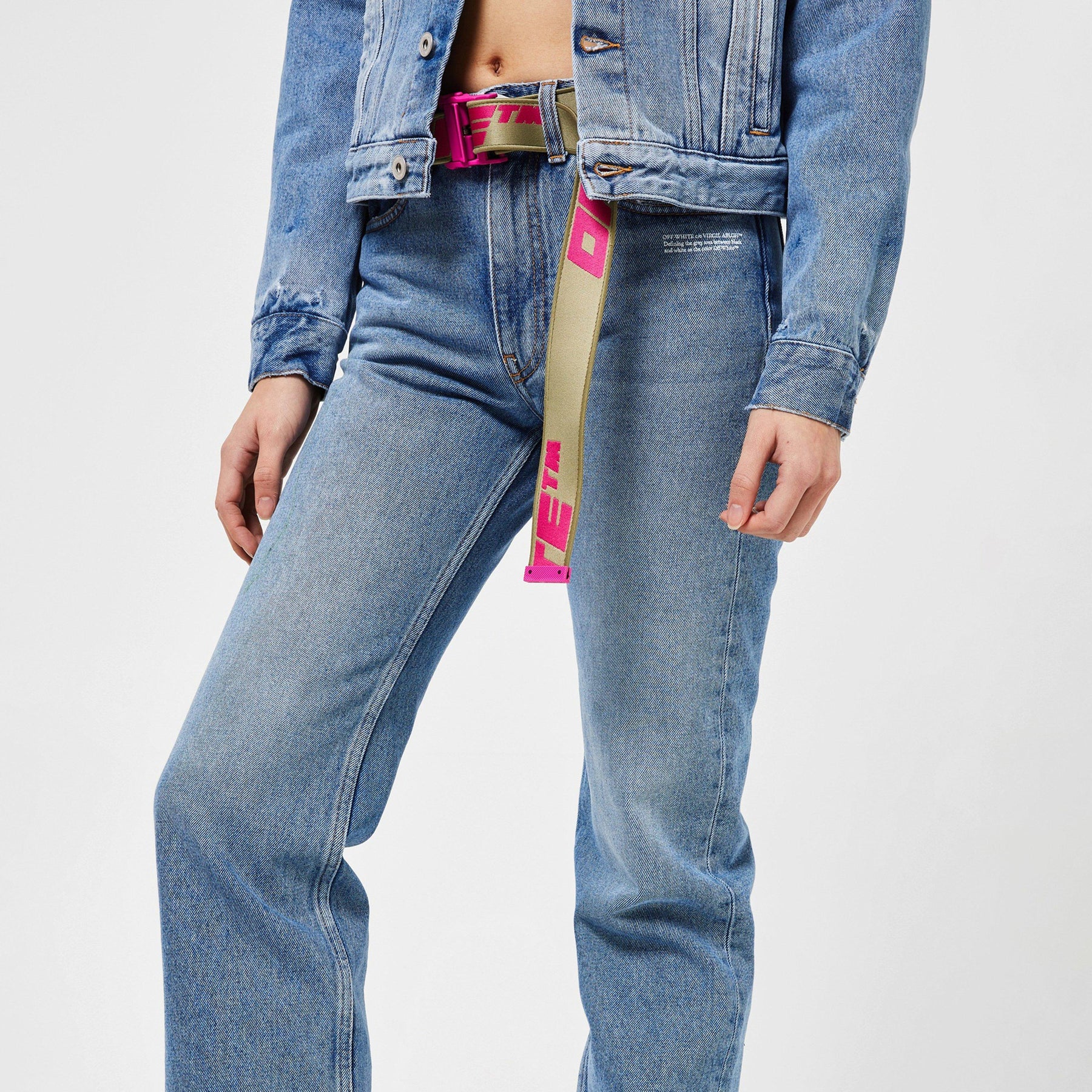 Corporate 90s Fit Jeans