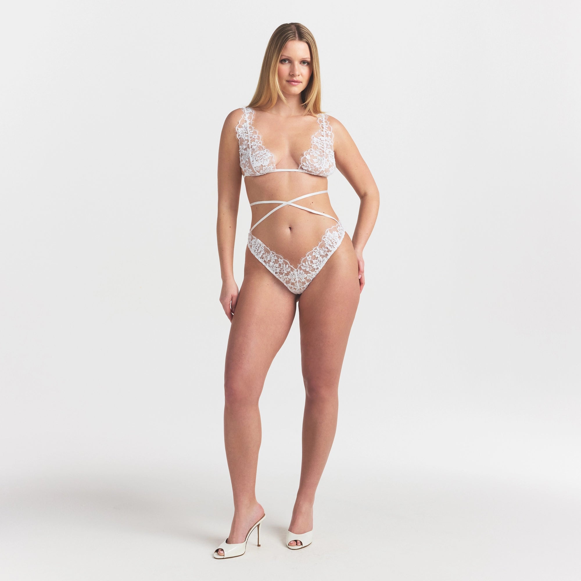 Skims Lace Plunge Bralette