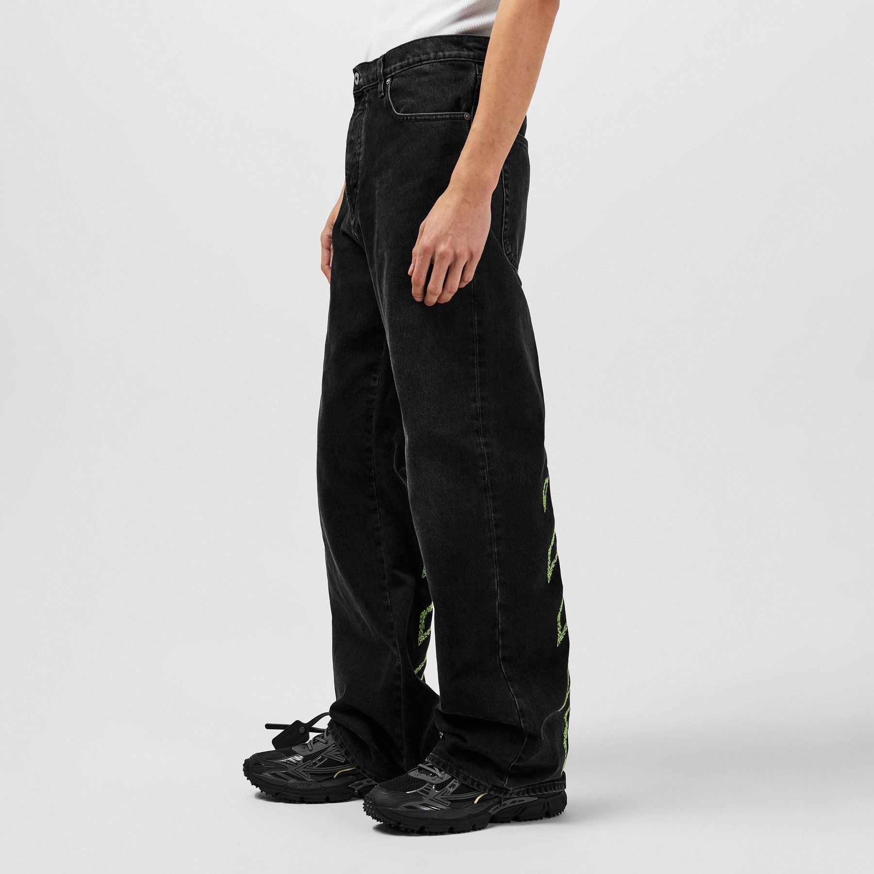 Diagonals Relax Jeans