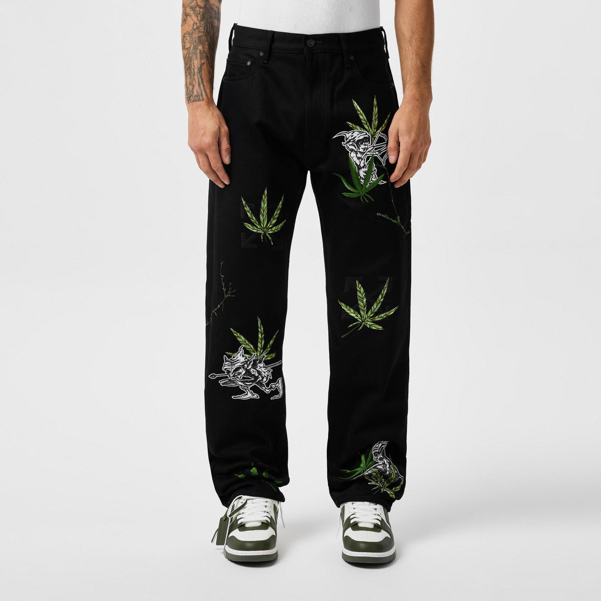 Off Skate Fit Jeans Sn99