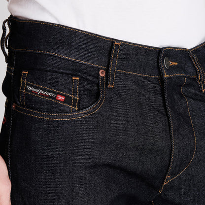 D Strukt Slim Jeans